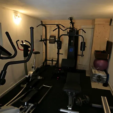 Niviga Μακάρσκα