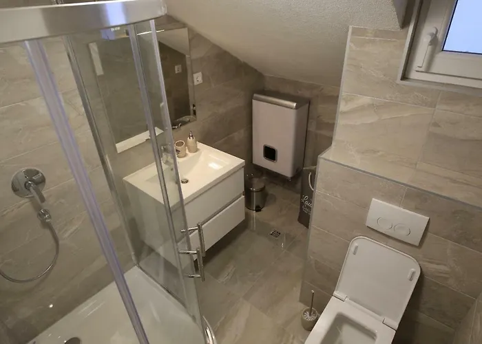 Niviga 마카르스카